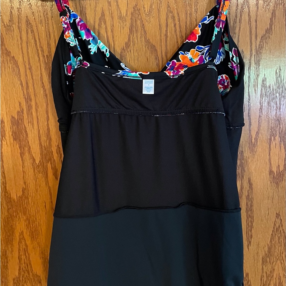 Tropical Escape Black Floral Spaghetti Strap Swimsuit - Picture 7 of 9